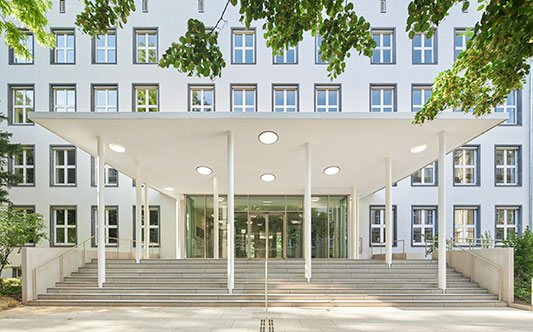 Eingang Fachgerichtszentrum Köln
